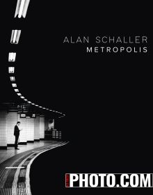 9783961715138 Metropolis is fascinating street photography in black and white a successful mixture of contrasts, architecture+everyday scenes-Alan Schaller