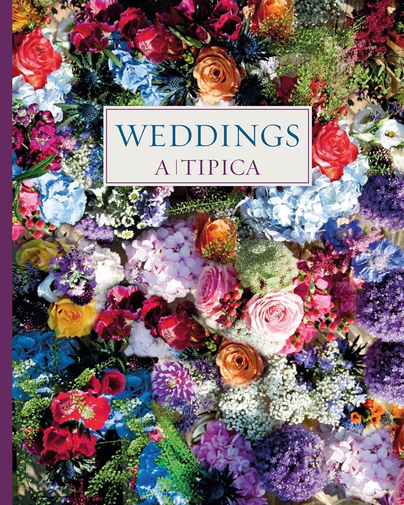 Cover of pink roses, hydrangeas, dahlias and blue eryngium, Weddings A-Tipica in blue and purple on beige banner