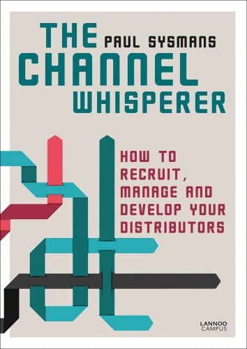 THE CHANNEL WHISPERER in turquoise font on beige cover, LANNOO CAMPUS to bottom right