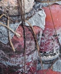 Book cover of Daniel Lie, Scales of Decay, with decaying terracotta pots with flaking paint, wrapped in cloth fastening with string. Published by Verlag Kettler.