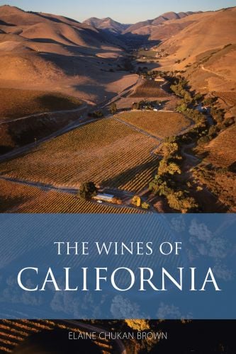 Book cover of Elaine Chukan Brown's guide, The Wines of California, with rolling hills and vineyards. Published by Academie du Vin Library.