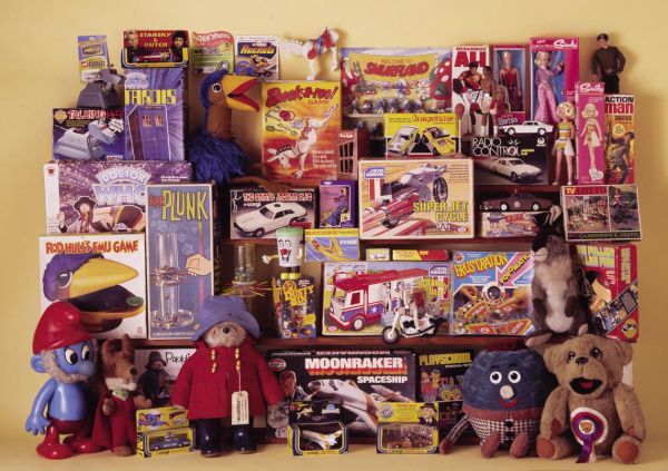 Book cover of The 1970s Scrapbook, with four disco-goers on the dance floor. Published by The Museum of Brands.