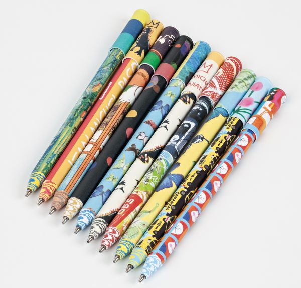 Pen box of Vasily Kandinsky, Several Circles 8-Pen Set, featuring Vasily Kandinsky’s abstract artwork titled 'Several Circles'. Published by teNeues Stationery.