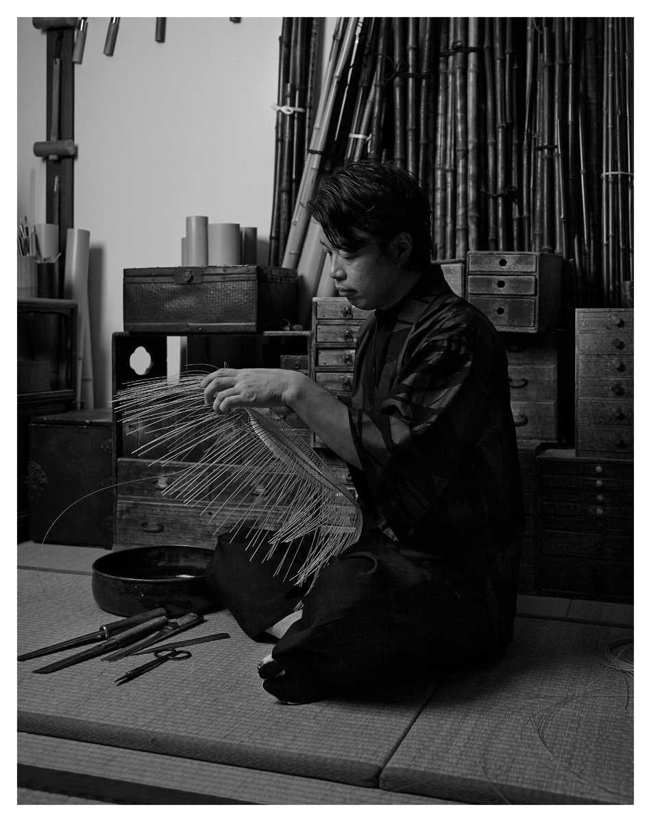 Book cover of Tanabe Chikuunsai IV Masterpieces in Bamboo, featuring a large wave-like installation sculpture made of bamboo. Published by ACC Art Books.