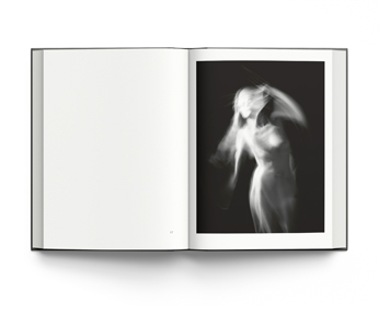 Book cover of Memory of Light, Steen Evald, with a blurred female nude in movement. Published by ACC Art Books.