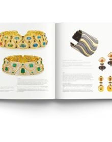 Book cover of Women Jewellery Designers, featuring an aquamarine and diamond necklace from 1930s. Published by ACC Art Books.