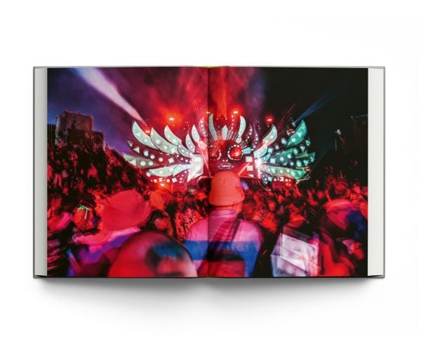 Glastonbury - ACC Art Books UK