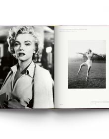 Book cover of Terry Newman's Marilyn Monroe Style, with the American actress smiling at camera. Published by ACC Art Books.