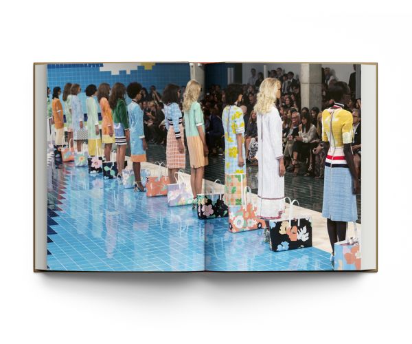 洋書 NEW YORK FASHION New York. In Fashion - ACC Art Books US