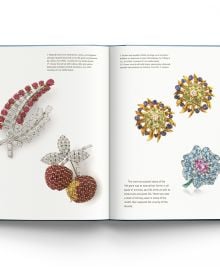 The Modern Guide to Vintage Jewellery