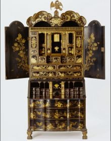 Book cover of Japanned Papier Mâché and Tinware c.1740-1940; with Victorian couple standing next to piano. Published by ACC Art Books.