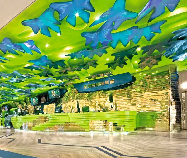 Book cover of Alexander Wong: Archiphantasy, with a futuristic spaceship like interior in bright blue and pearlescent white. Published by Images Publishing.