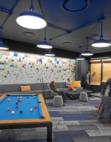 HOK 2019 in white font to right edge of grey cover.