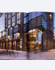 Book cover of Hotel Design, featuring a modern hotel 'Moxy', in Washington. Published by ORO Editions.