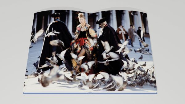 Book cover of Best of Venice; featuring a model in long floral dress. Published by Editions Florentin.