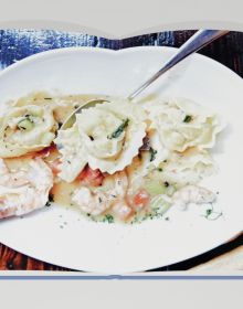 Book cover of Best of Venice; featuring a model in long floral dress. Published by Editions Florentin.