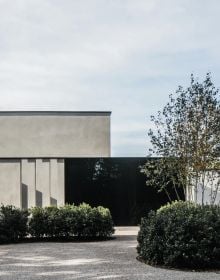 Grey box-set of 'Absolute Architecture by ABS Bouwteam', by Beta-Plus.