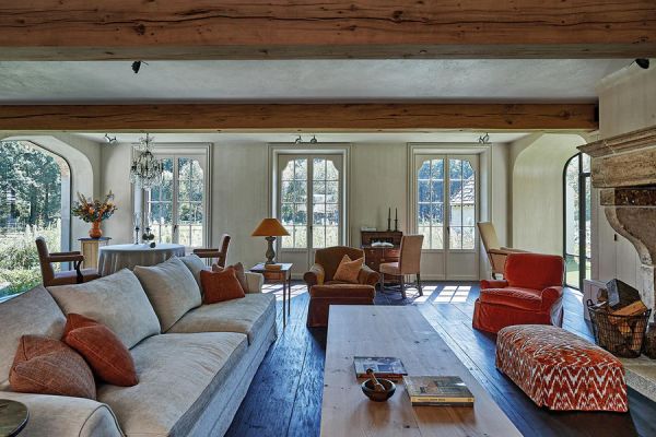 Book cover of Ivo Pauwels New Architecture Stories by Bernard De Clerck, with painted wood panels in navy, grey and brown. Published by Beta-Plus.