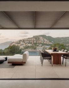 Contemporary Beach Houses