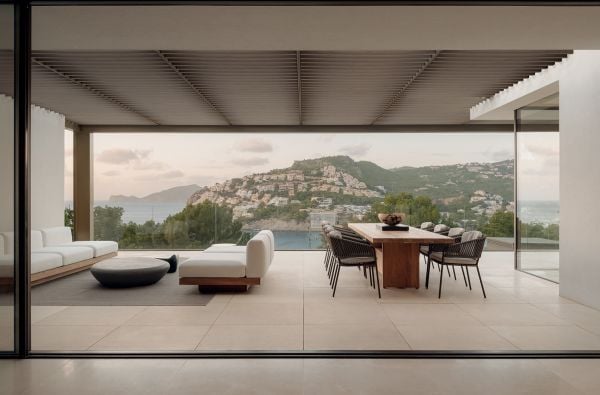 Contemporary Beach Houses