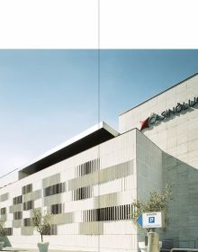 Book cover of Luca Gazzaniga: De aedibus 50. Published by Quart Publishers.