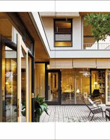 Book cover of Emiliano Lopez Monica Rivera Arquitectos: Domestic Thresholds. Published by Quart Publishers.