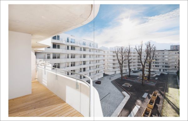 Blue cover, 16 De aedibus international, SCHENKER SALVI WEBER, Quart Verlag in black font