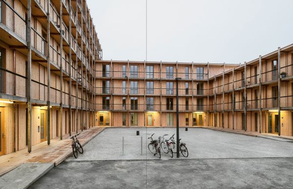 80 De aedibus WEBERBRUNNER in black font on brown cover.