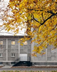 ZHB in large black font diagonally across pale beige woven cover by Quart Publishers.