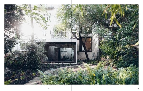 Black cover with 44 Anthologie to top left, STAEHELIN MEYER in centre and QUART to the bottom left, all in pale blue font