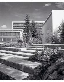 Book cover of Menzingen Cantonal School KSM, Refurbishing Architectural Heritage. Bünzli & Courvoisier Architekten. Published by Quart Publishers.