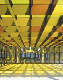 Green cover with dark green triangular shaped pattern with Müller Sigrist in pale yellow in top left corner