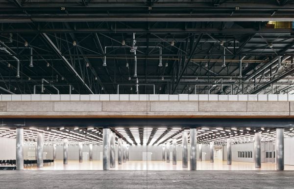 92 De aedibus Group 8 quart in black font on brown cover by Quart Publishers.