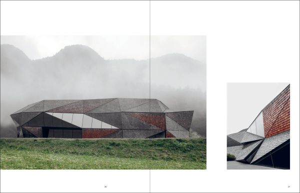 Blue cover with BERGMEISTERWOLF - Brixen/Bressanone in black font