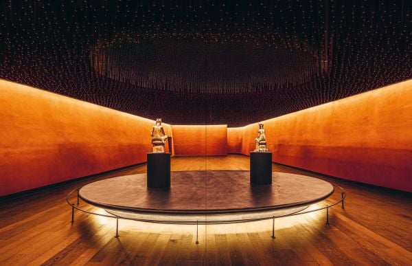 Blue cover of architect monograph on 'One O One – Seoul'. Published by Quart Publishers.