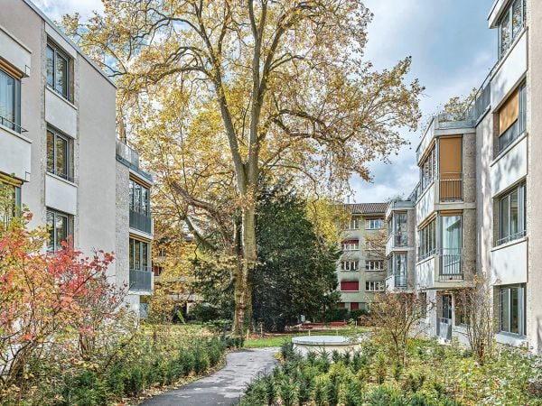 Book cover of Menzi Bürgler Kuithan. Published by Quart Publishers.