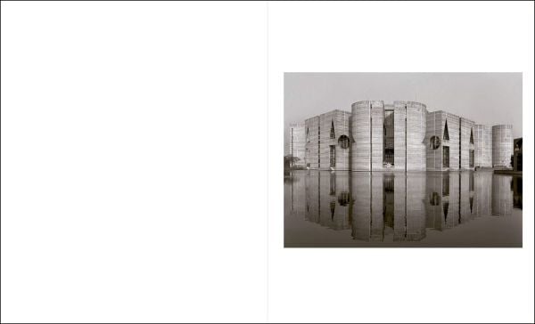 Book cover of The House That Kahn Built: The National Assembly Building in Dhaka by Louis Kahn. Published by Quart Publishers.