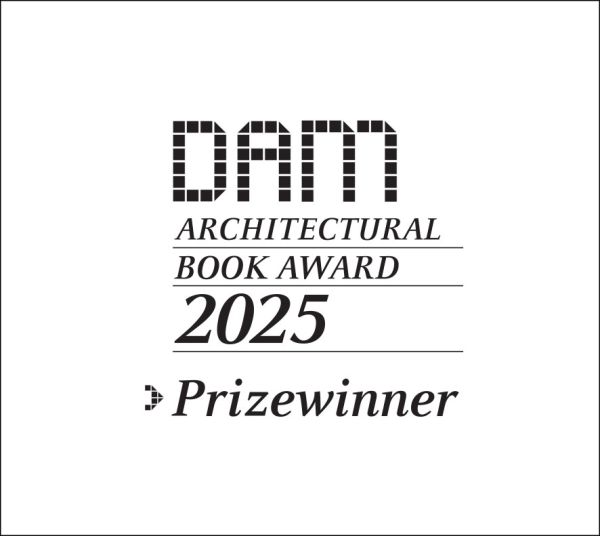 Book cover of The House That Kahn Built: The National Assembly Building in Dhaka by Louis Kahn. Published by Quart Publishers.