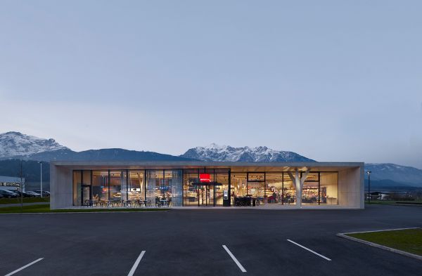 Book cover of Information and Formation, About Landscape, Architecture and Cities. Published by Park Books.