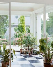 Book cover of The Glas House: Vienna 1933. Banished Visions. Published by Park Books.