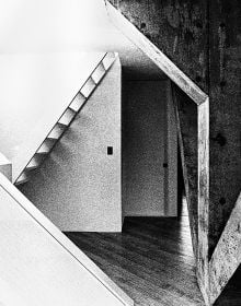 Book cover of Kazuo Shinohara – 3 Houses. 2nd edition: House in White, House in Uehara, House in Yokohama. Published by Park Books.