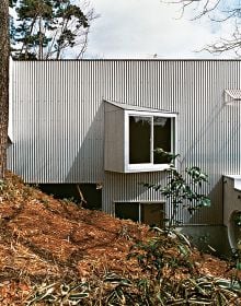 Book cover of Kazuo Shinohara – 3 Houses. 2nd edition: House in White, House in Uehara, House in Yokohama. Published by Park Books.