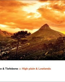 Book cover of Cape Town, City Full of Contrasts, with a mountainous landscape, and seascape below. Published by Delius Klasing Verlag GmbH.