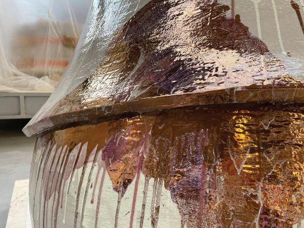 Book cover of Gereon Krebber: Keramocringe, with a distressed ceramic sculpture. Published by Kerber.