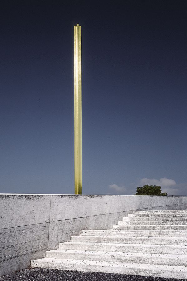 Book cover of Ruth Maria Obrist: the poetry of logic, with the corner of a white walled room. Published by Kerber.