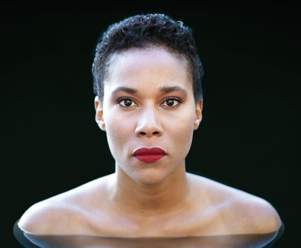 Book cover of Roland Fischer Written in an Image | In ein Bild geschrieben. Published by Kerber.