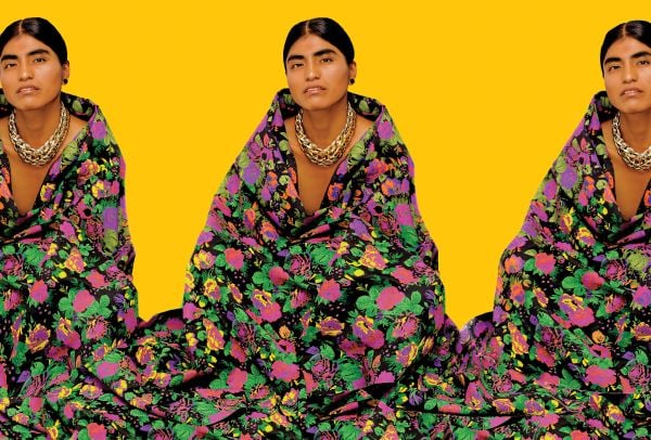 Book cover of All that it holds. Tout ce qu’elle renferme. Tudo o que ela abarca. Todo lo que ella alberga. Published by Kerber.