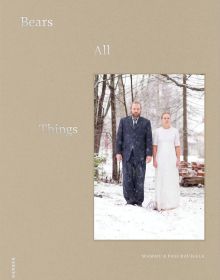 Book cover of Mammu & Pasi Rauhala: Bears All Things, with a photo of a couple: one in a suit, the other in a white dress. Published by Kerber.