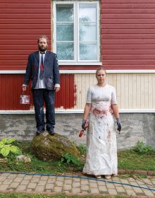 Book cover of Mammu & Pasi Rauhala: Bears All Things, with a photo of a couple: one in a suit, the other in a white dress. Published by Kerber.