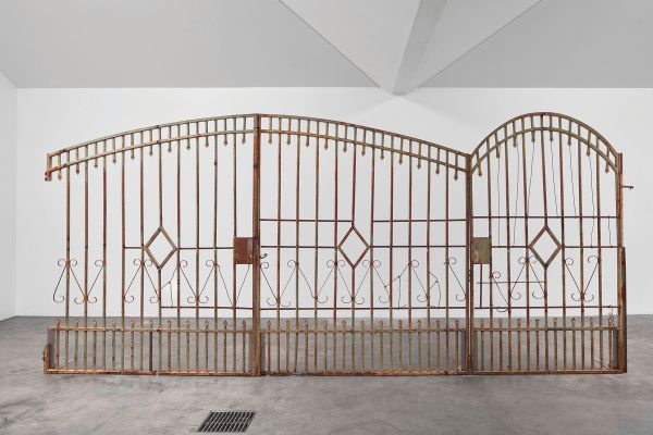 Book cover of ars viva 2025: Vincent Scheers, Wisrah C. V. da R. Celestino, Helena Uambembe. Published by Kerber.